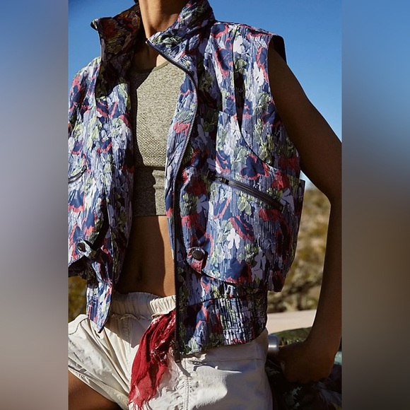 Free People Jackets & Blazers - NWOT FP Movement - Off The Grid Printed Hoodie Vest Size S